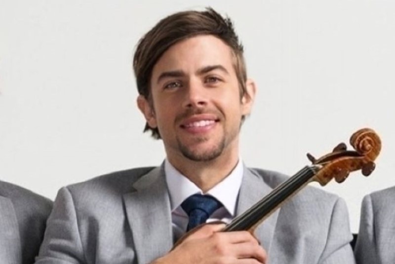 Violin Artist
