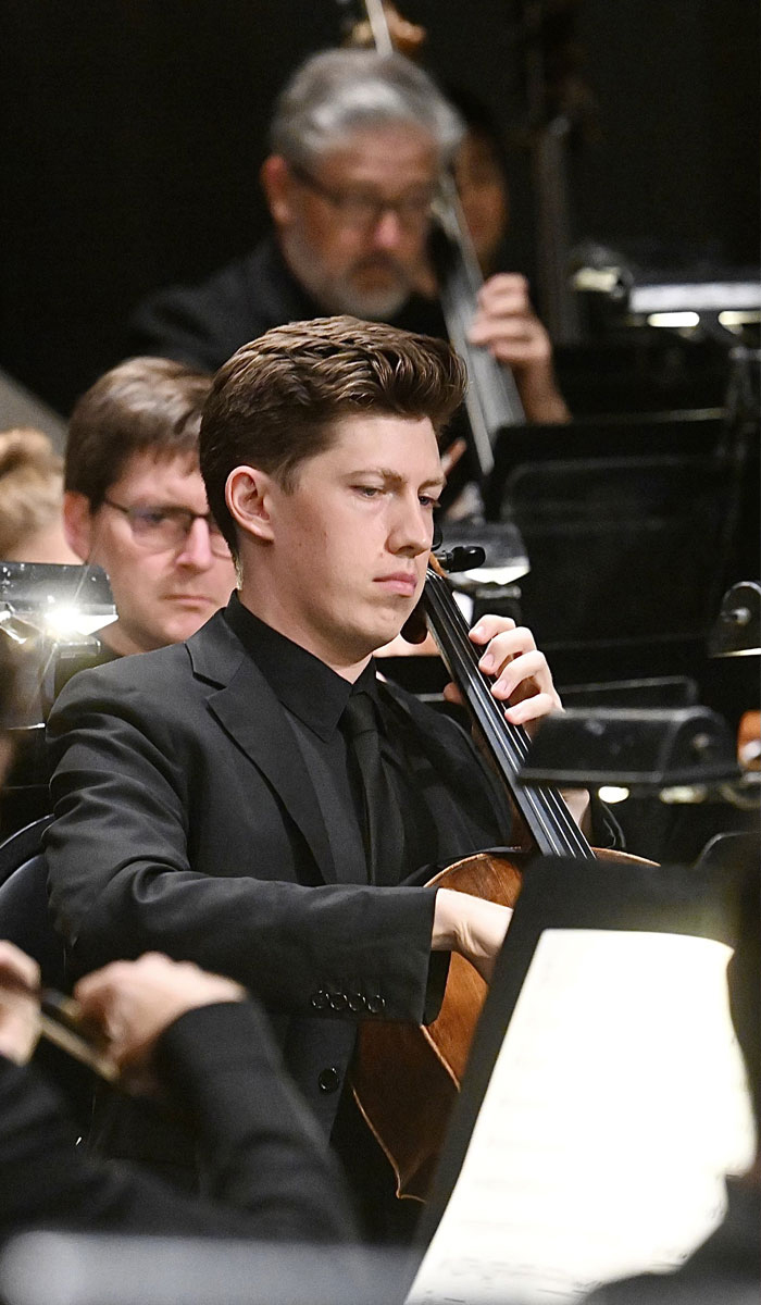 Austin Huntington Larsen Cellist Austin Huntington Larsen Cellist
